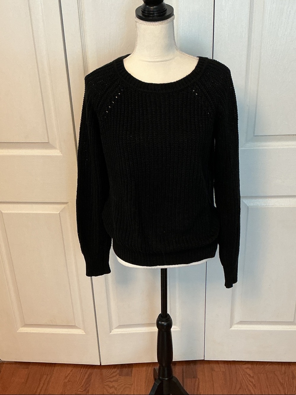 Women's Black Crewneck Knit Sweater